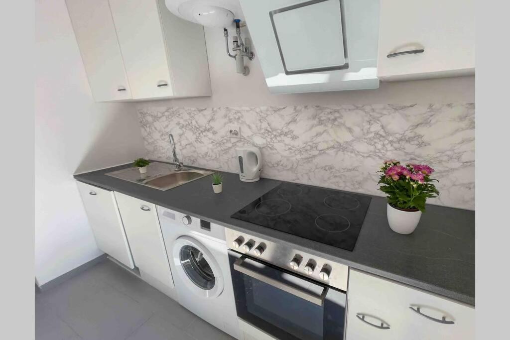 Cosy Studio Near Central Station Διαμέρισμα Βιέννη Εξωτερικό φωτογραφία